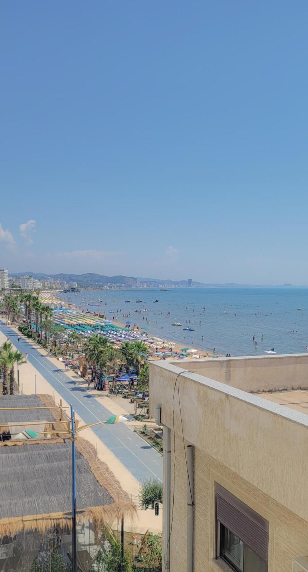 Apolonia Seaside Apartments Дуррес Экстерьер фото